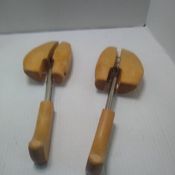 Shoekeepers by Rooster Shoe Stretcher Wooden - Picture 6 of 6